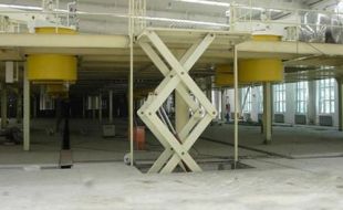 高效剪叉式升降平臺(tái)提升木材加工作業(yè)效率