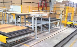 高效軌道行走升降平臺(tái)為焊接工廠提供穩(wěn)定支持